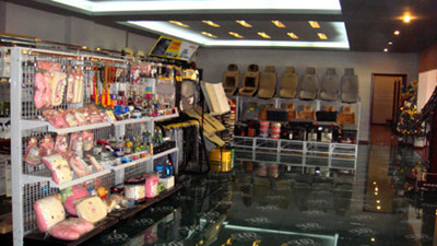 汽車(chē)用品 為您的愛(ài)車(chē)添彩，提升駕駛體驗(yàn)